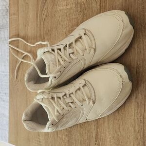 COPY - Brooks "Addiction Walker" shoes 10.5 wide. Womens.